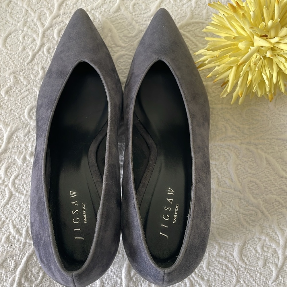 GREY SUEDE PUMPS MADE IN ITALY SIZE 7 EXCELLENT CONDITION! - Picture 6 of 7